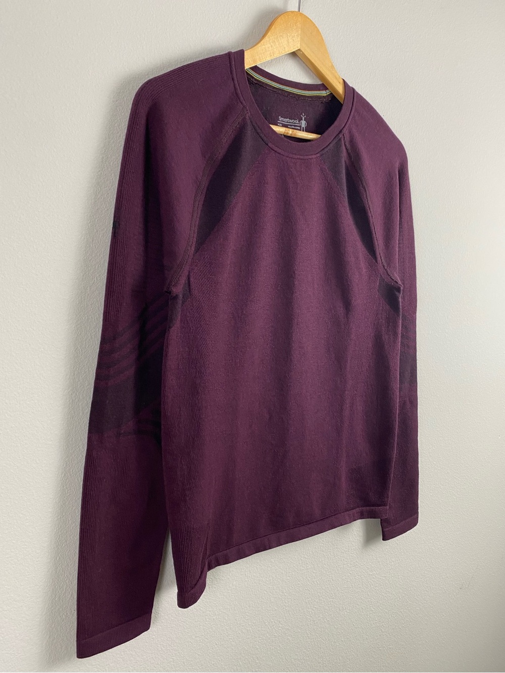 Smartwool Intraknit Active Base Layer Long Sleeve Top | Eggplant/Black - Picture 7 of 16